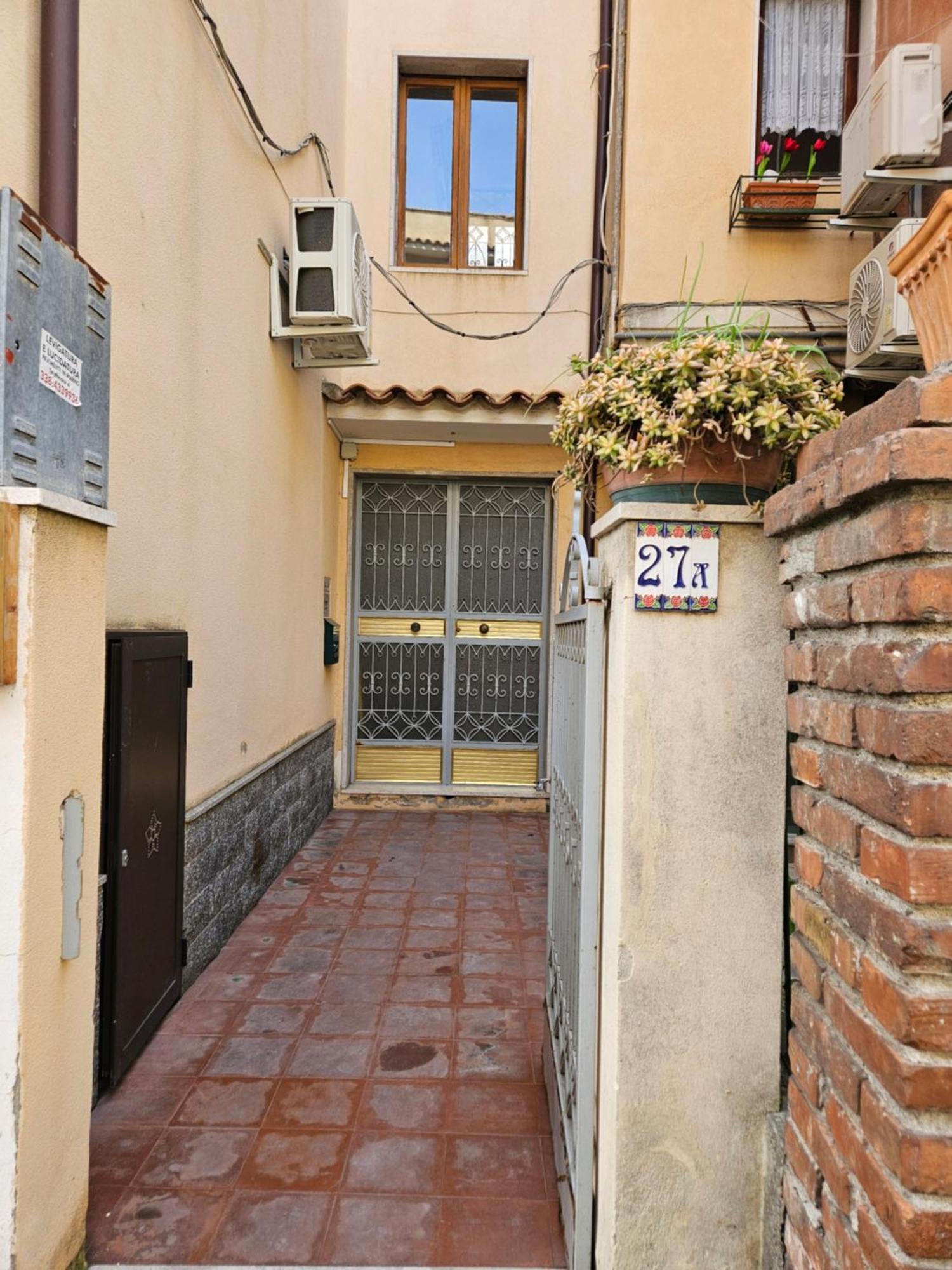 Porta Messina Rooms Taormina Esterno foto