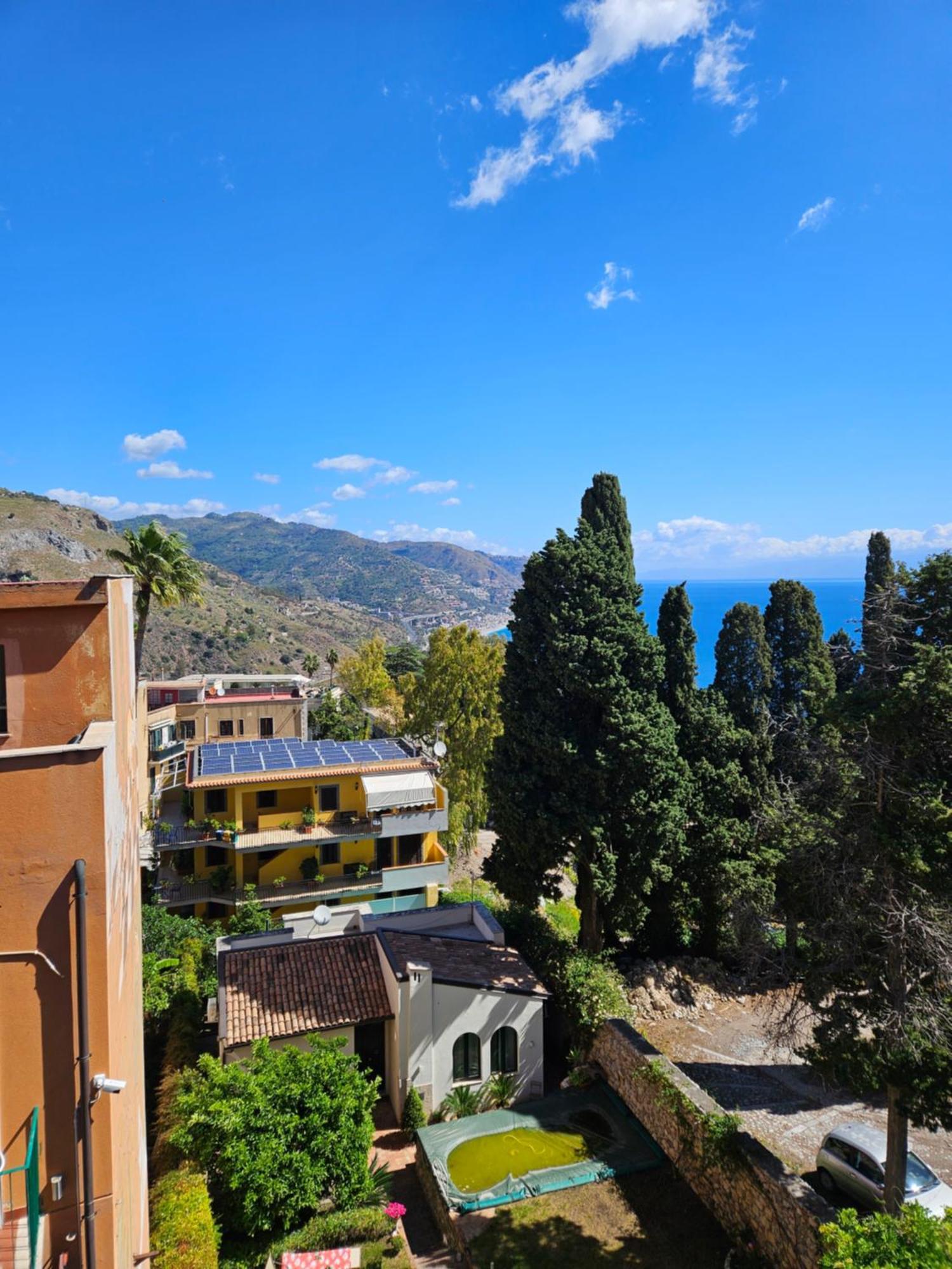 Porta Messina Rooms Taormina Esterno foto