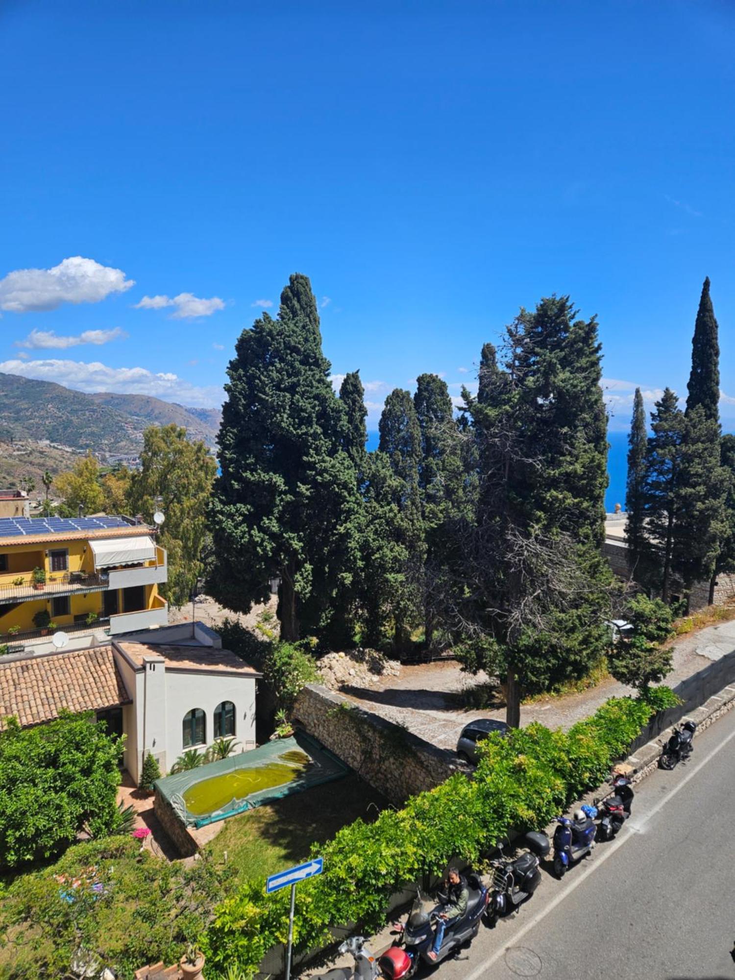 Porta Messina Rooms Taormina Esterno foto