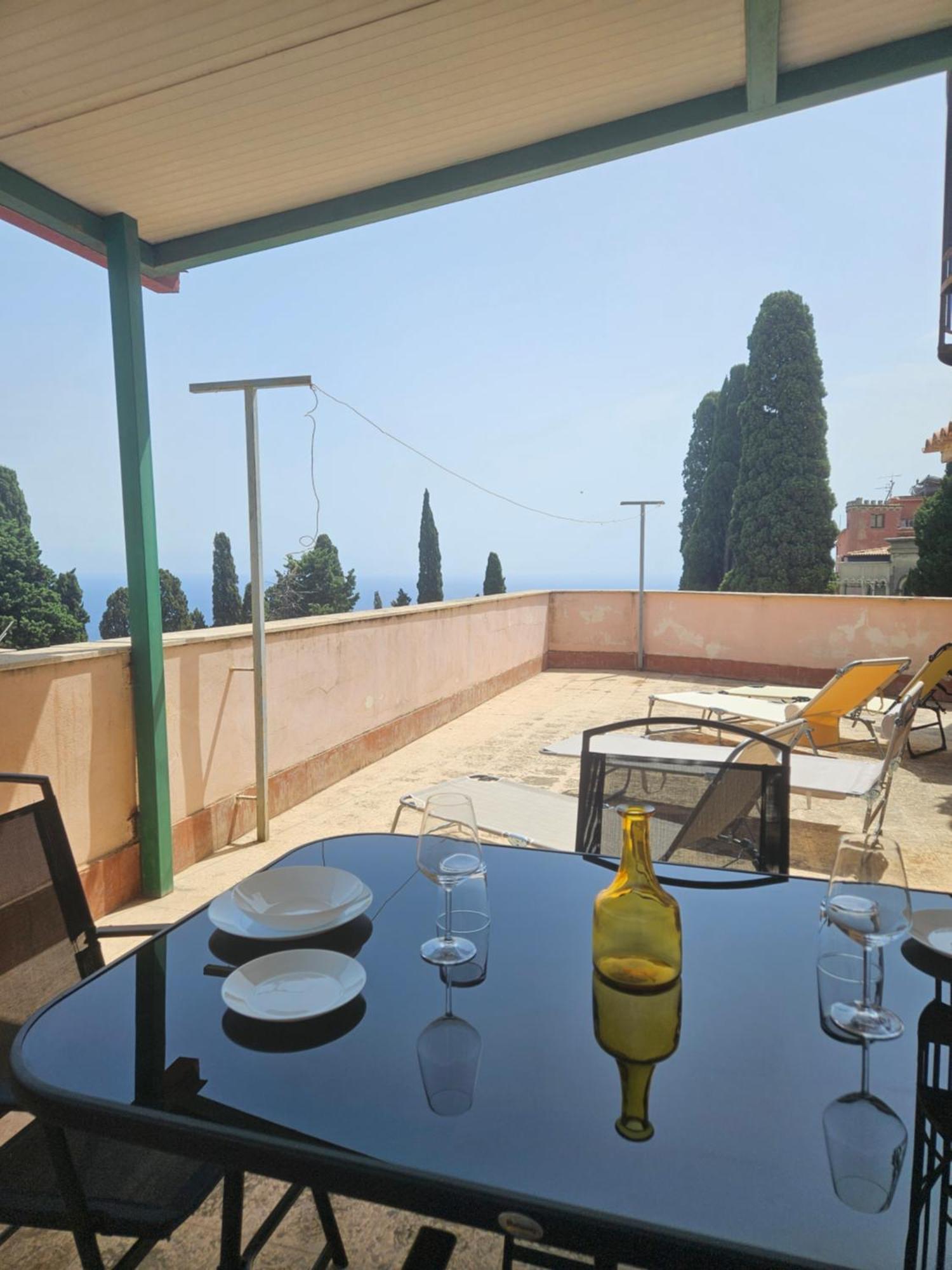 Porta Messina Rooms Taormina Esterno foto