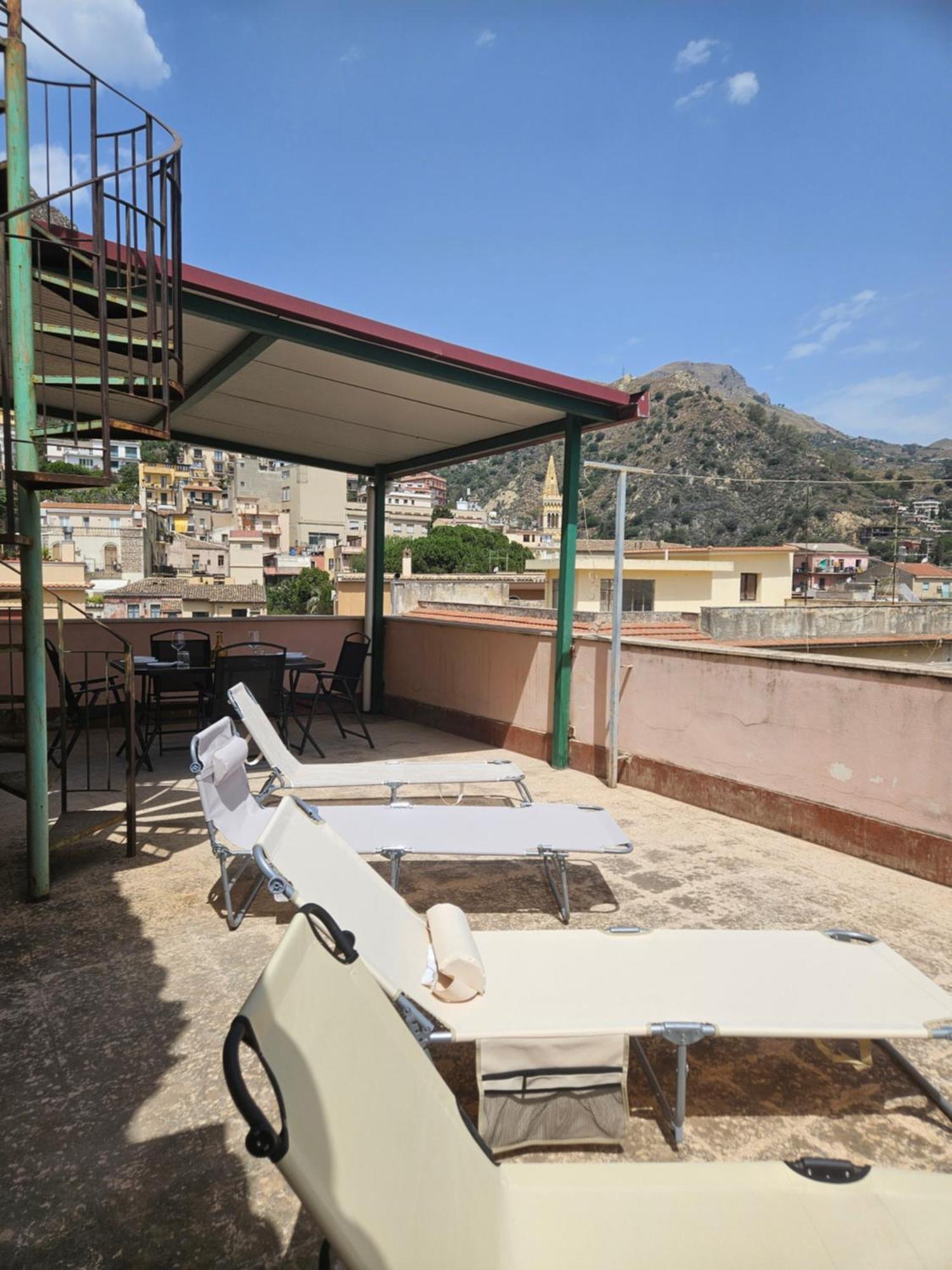 Porta Messina Rooms Taormina Esterno foto