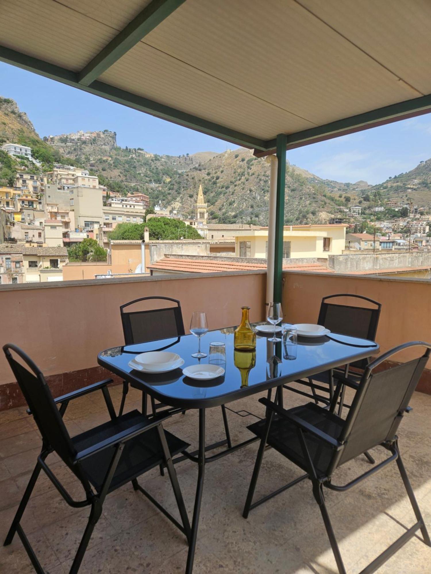 Porta Messina Rooms Taormina Esterno foto